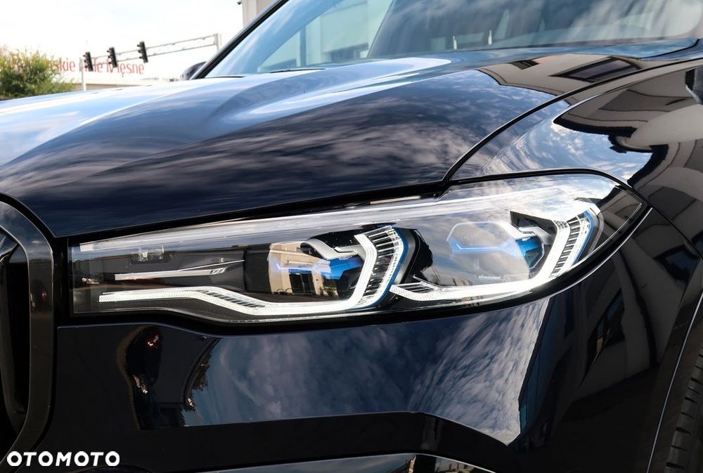 BMW X7 M50d sport - 10