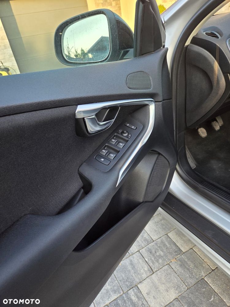 Volvo V40 Cross Country D2 Kinetic - 10