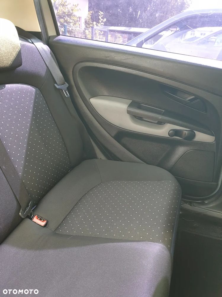 Fiat Punto 1.2 16V Dynamic - 4