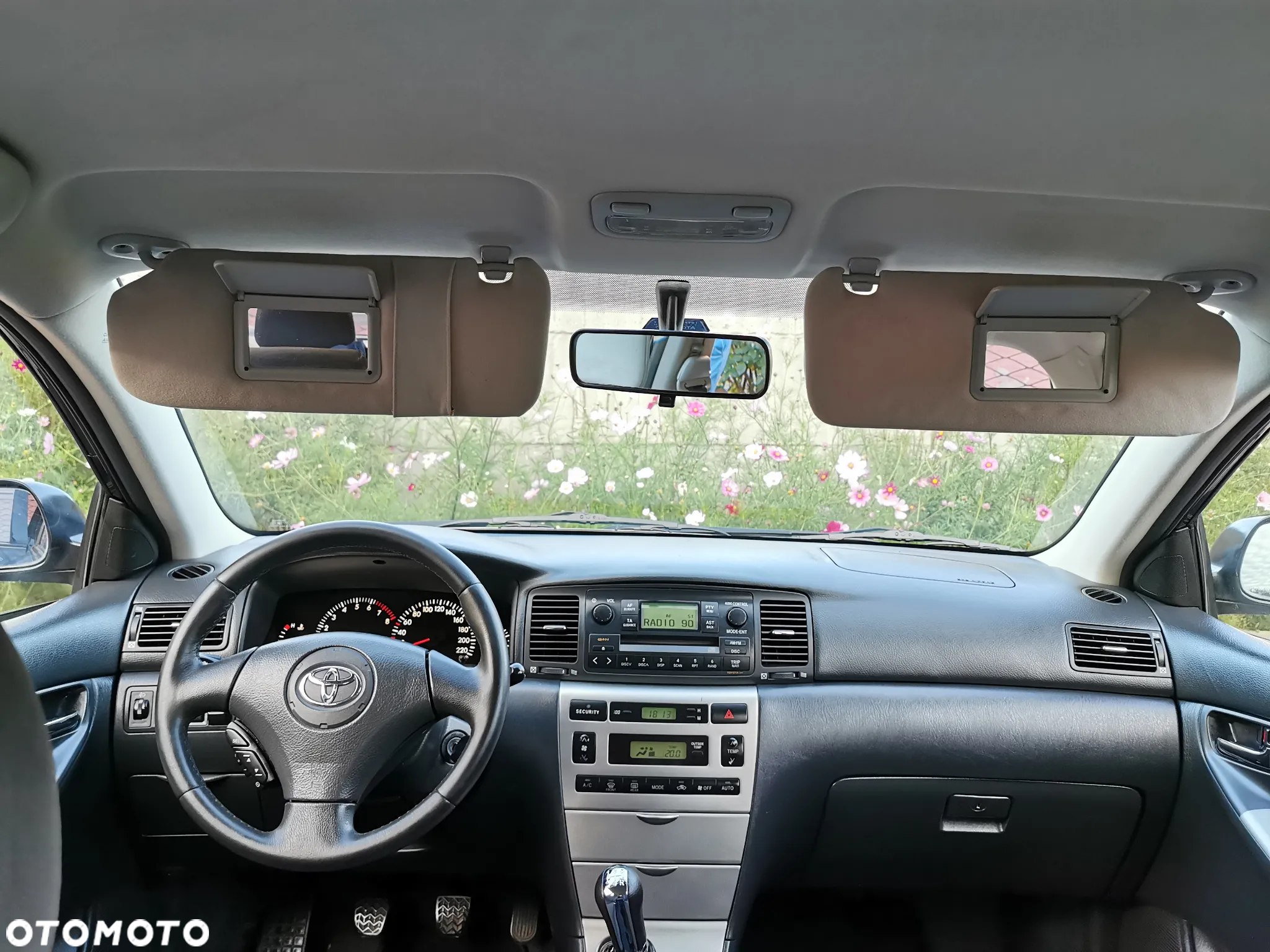 Toyota Corolla 1.6 VVT-i Sol - 33