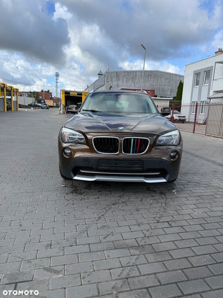 BMW X1 xDrive20d - 8