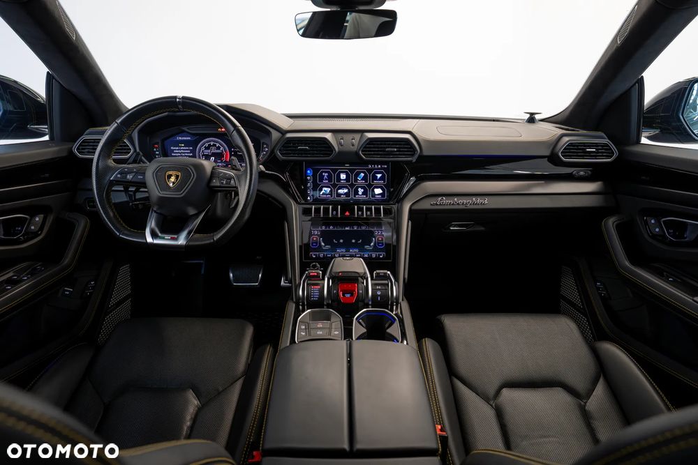 Lamborghini Urus Standard - 7