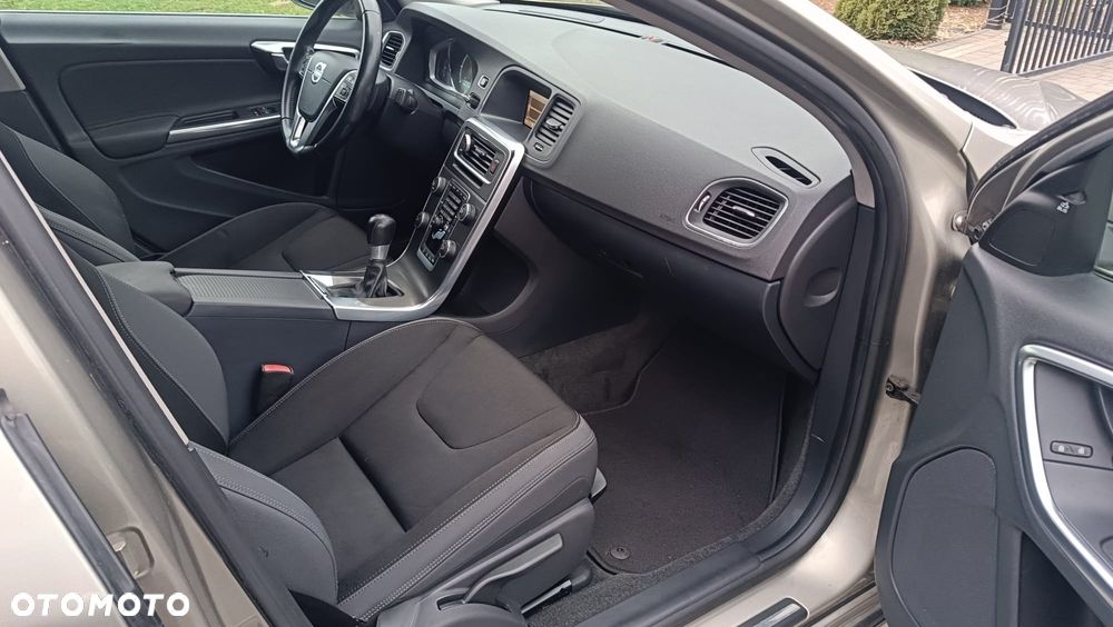 Volvo S60 DRIVe Momentum - 6