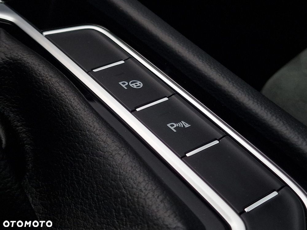 Volkswagen Arteon 2.0 TSI 4Motion R DSG - 24