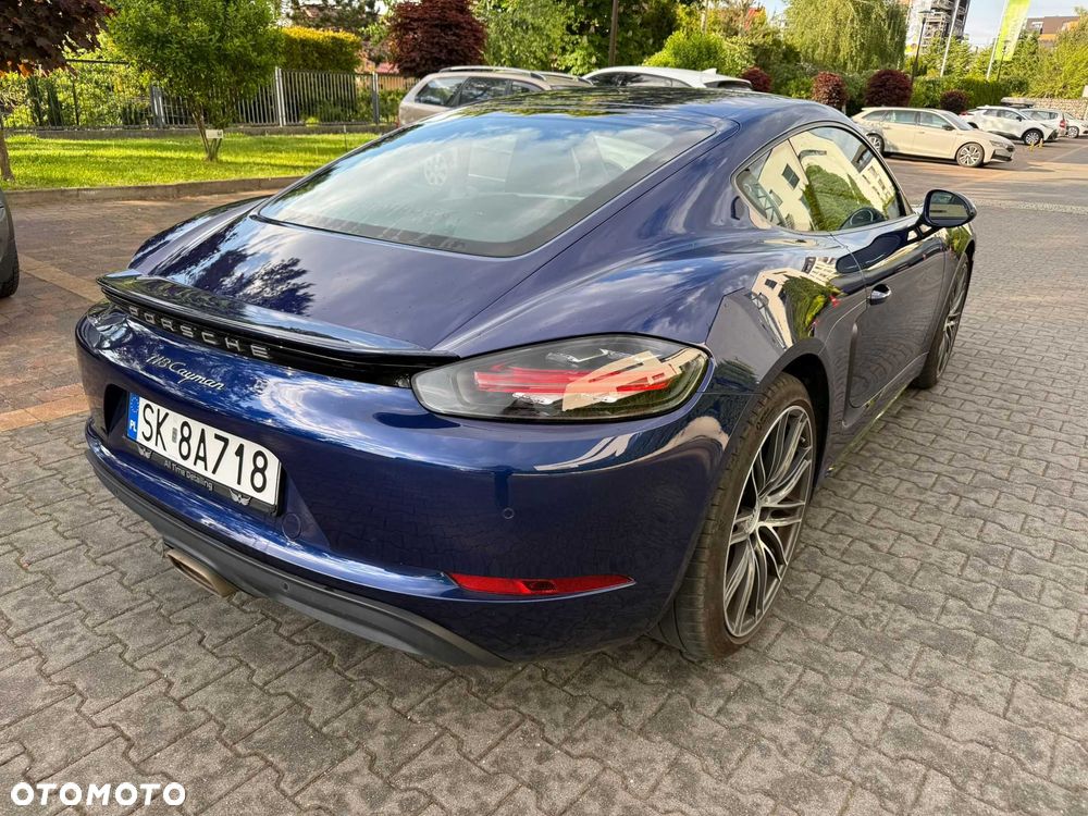 Porsche 718 Cayman - 3