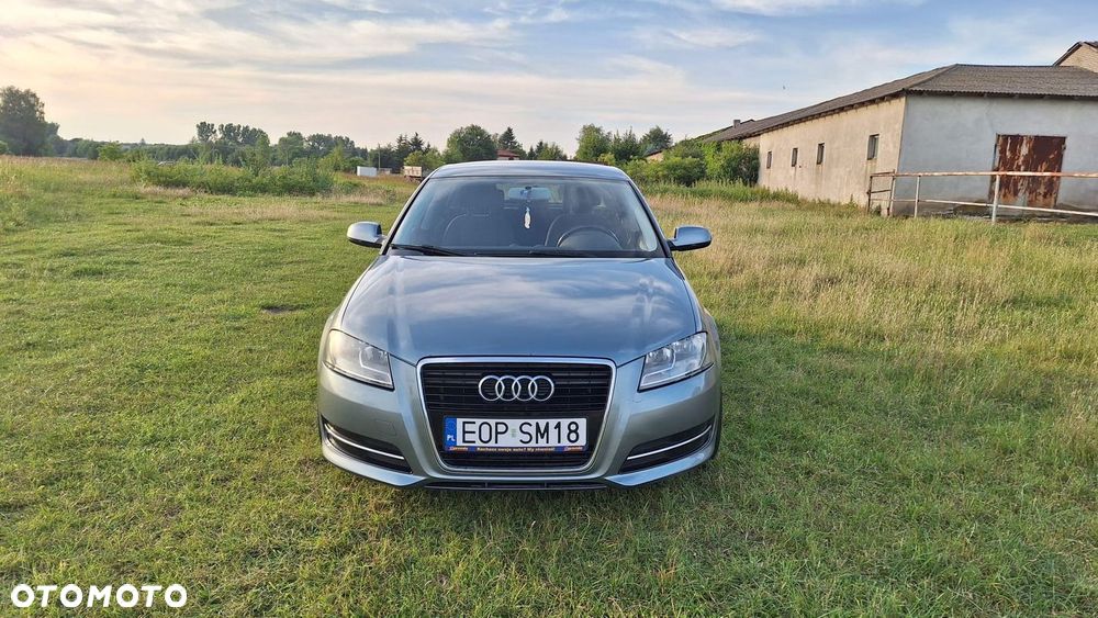 Audi A3 Sportback - 1