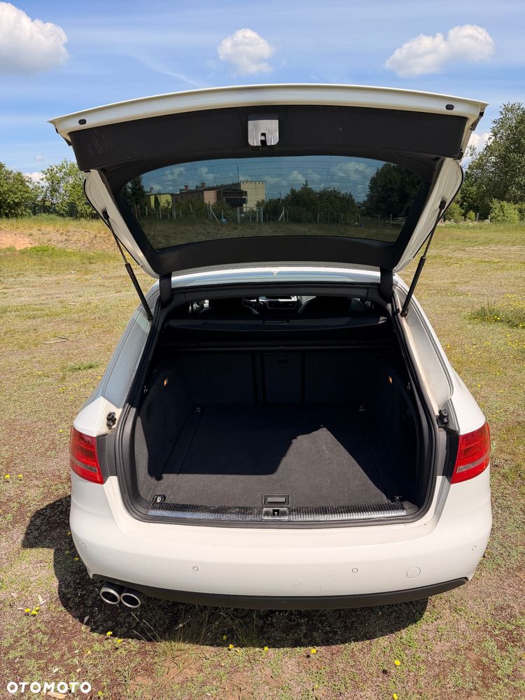 Audi A4 Avant 2.0 TDI Multitronic - 6