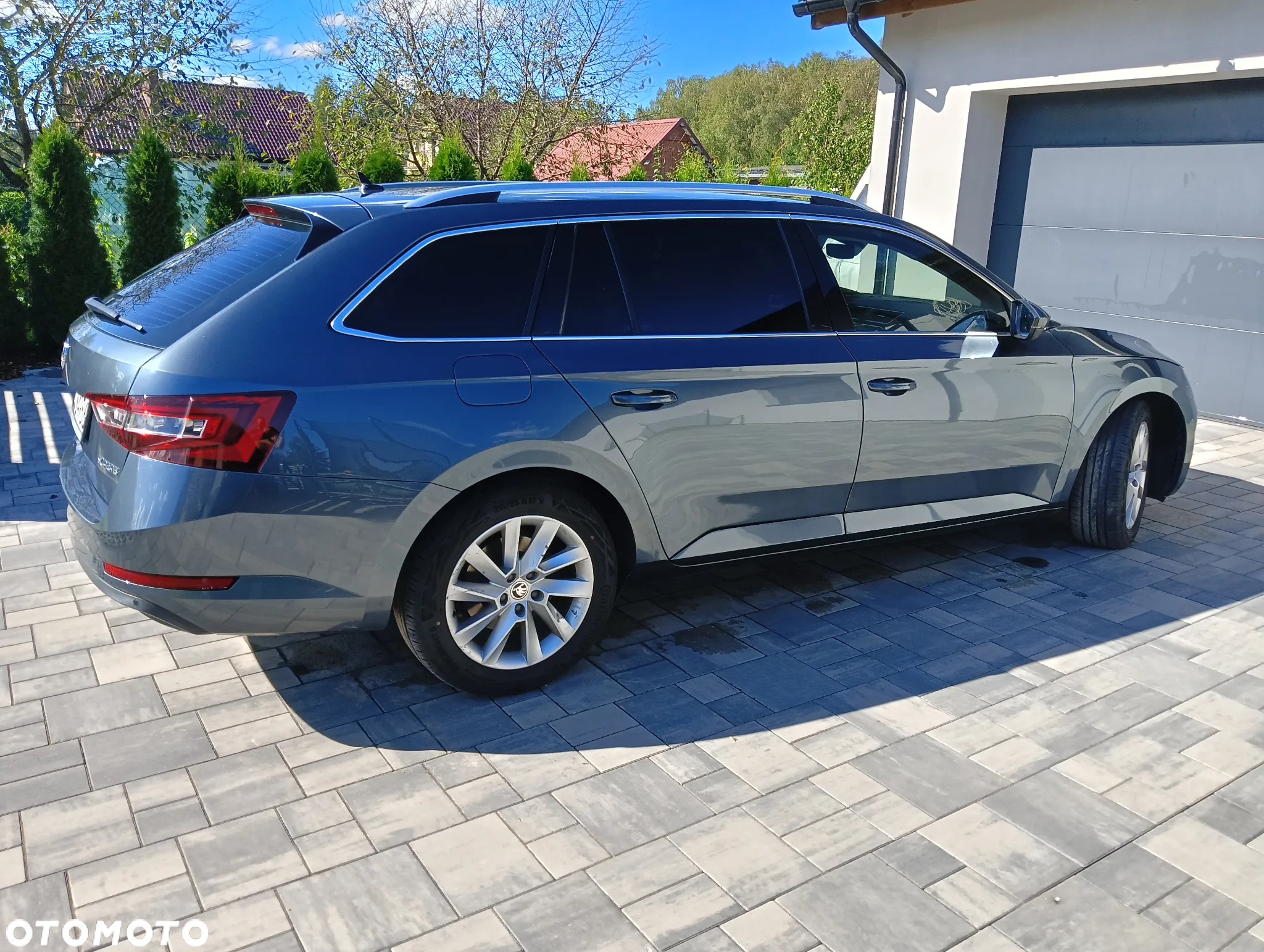 Skoda Superb 2.0 TDI Style DSG - 11
