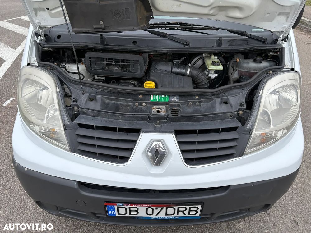 Renault Trafic 2.0 dCi 115 Combi L2H1 - 28