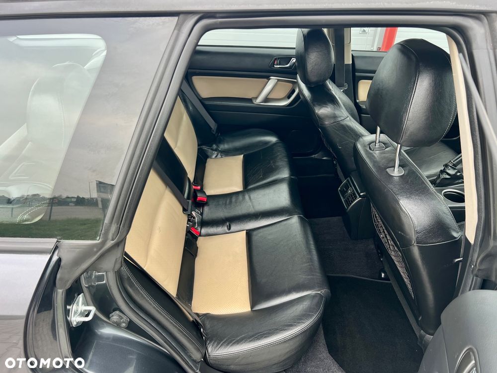 Subaru Outback 2.5i Automatik Trend - 12