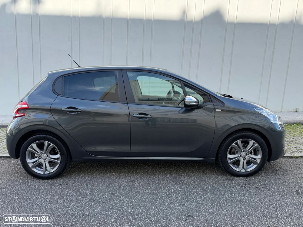 Peugeot 208 1.4 HDi SE Style - 7