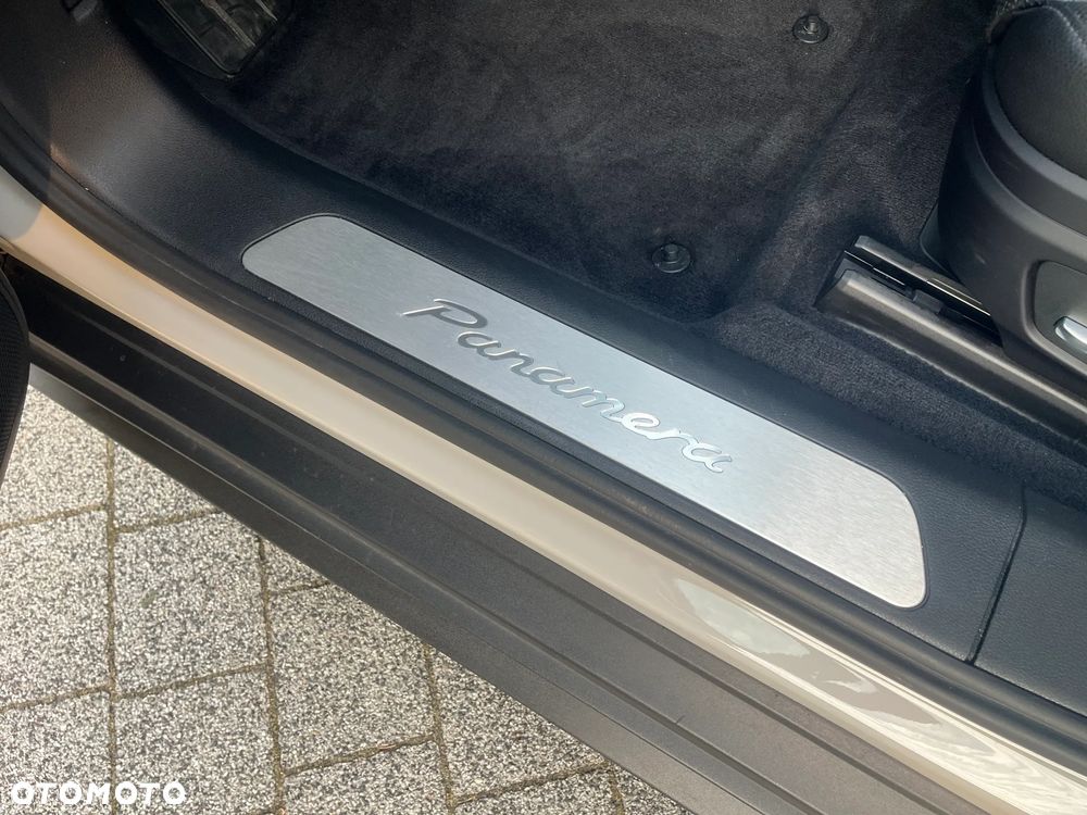 Porsche Panamera Standard - 11