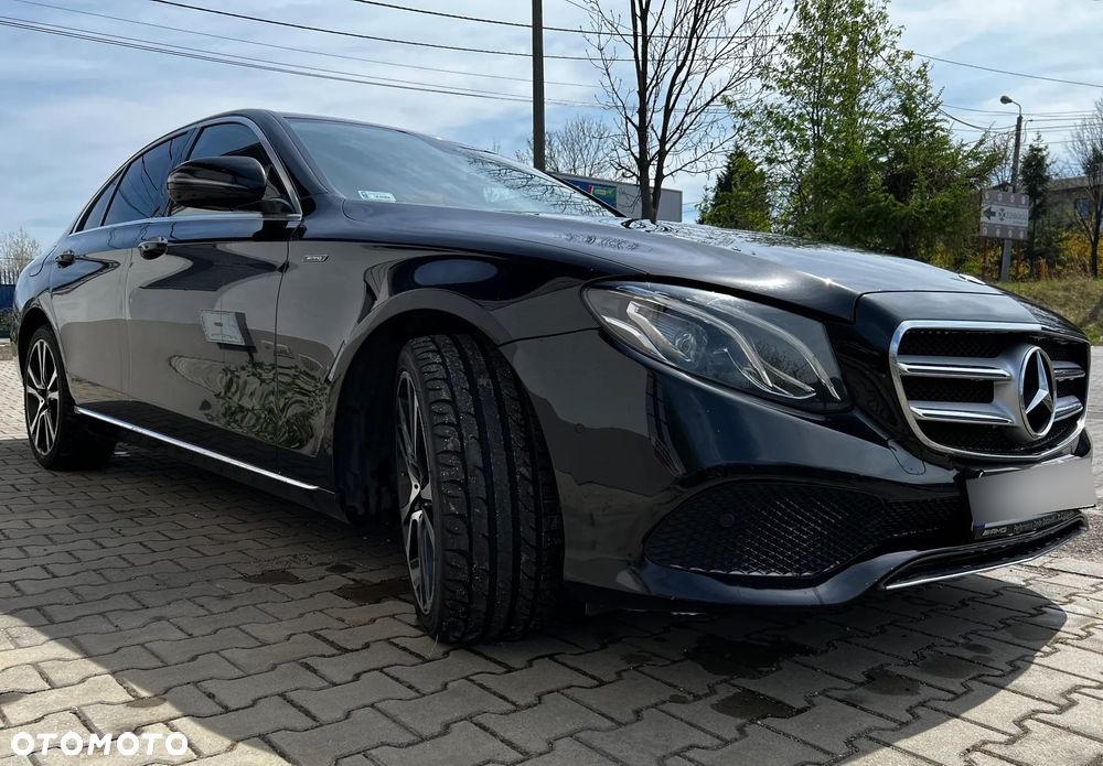 Mercedes-Benz Klasa E 220 d 9G-TRONIC AMG Line - 1