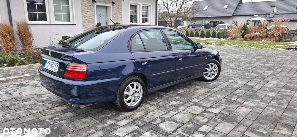 Honda Accord 1.8i S - 3