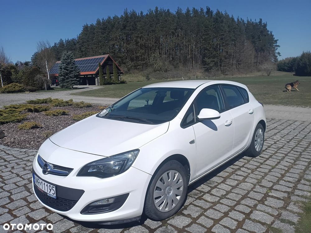 Opel Astra 1.6 Essentia - 12
