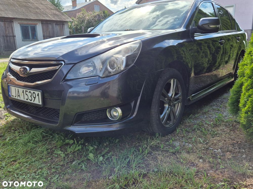 Subaru Legacy 2.5i GT - 13