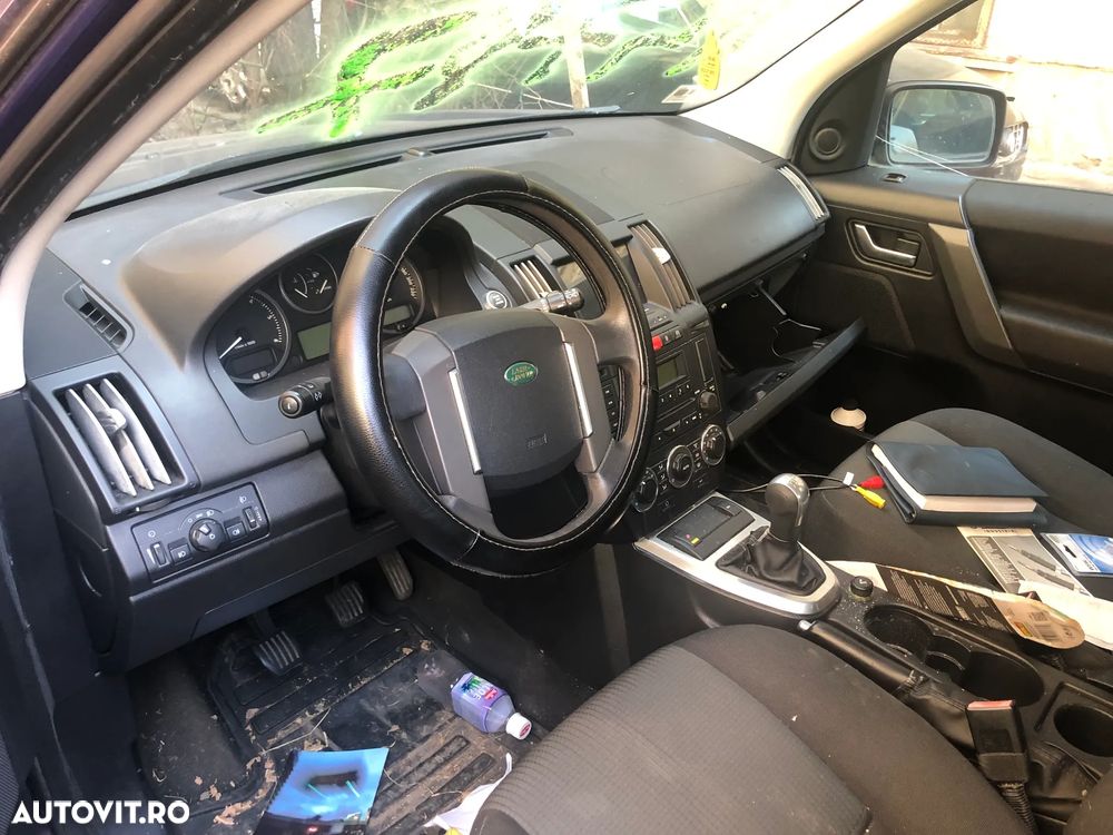 Dezmembrez Land Rover Freelander 2 2010 2.2 diesel - 7