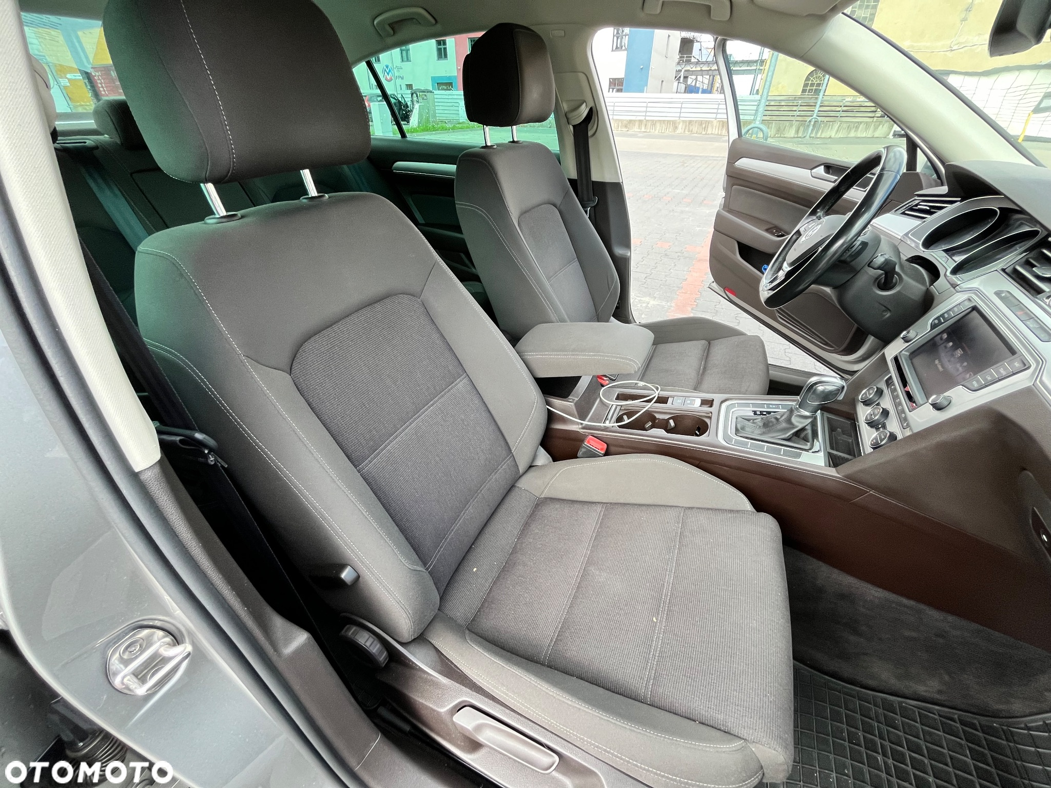 Volkswagen Passat 2.0 TDI SCR Highline DSG - 26