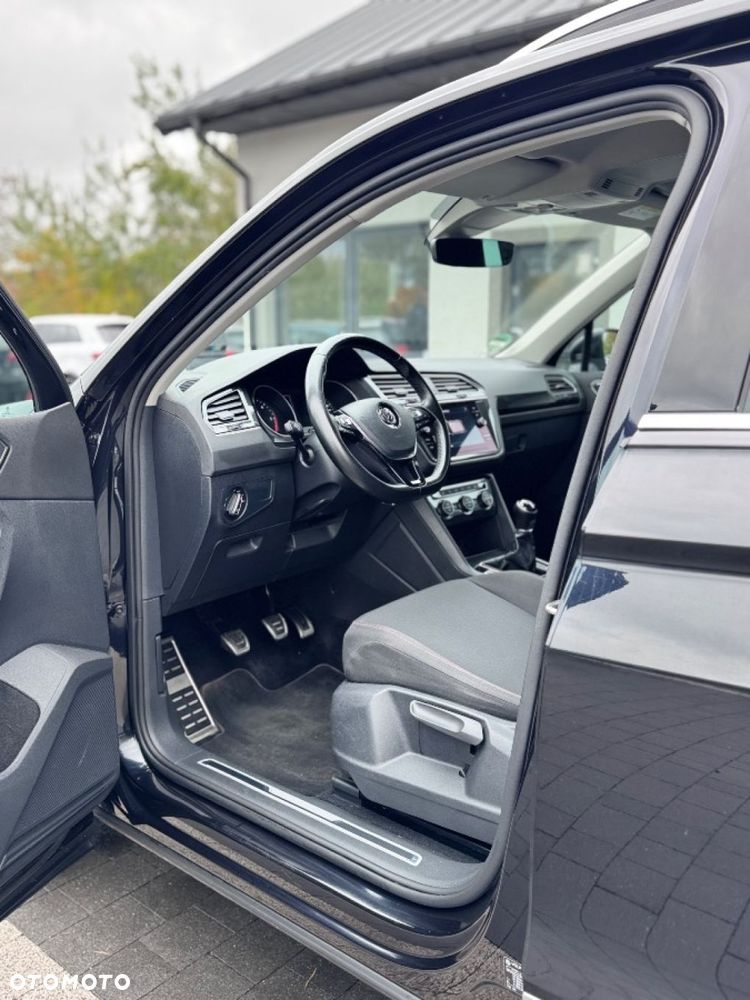Volkswagen Tiguan - 19