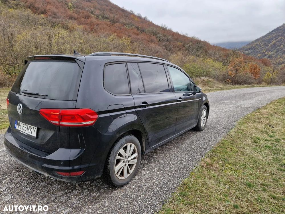 Volkswagen Touran 2.0 TDI SCR DSG Comfortline - 14