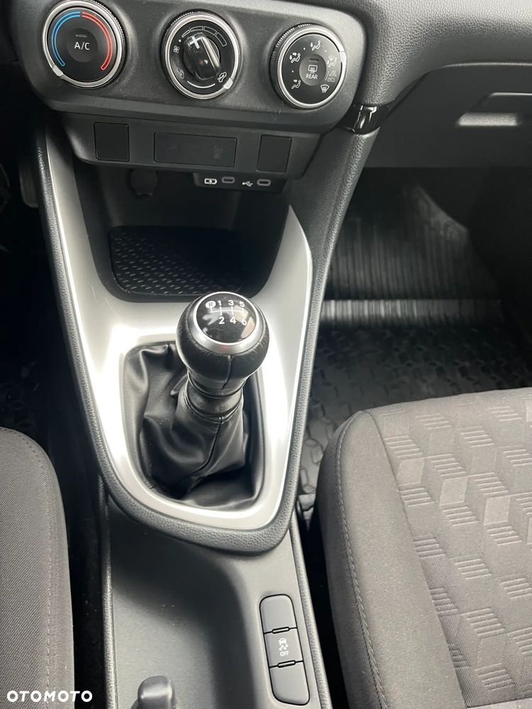 Toyota Yaris 1.5 Style - 19