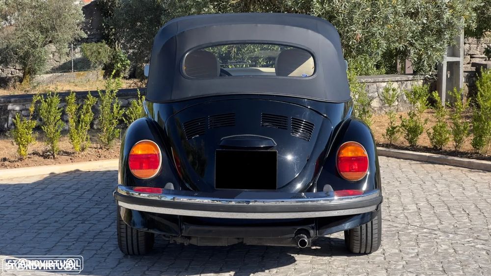 VW Carocha Cabrio - 16