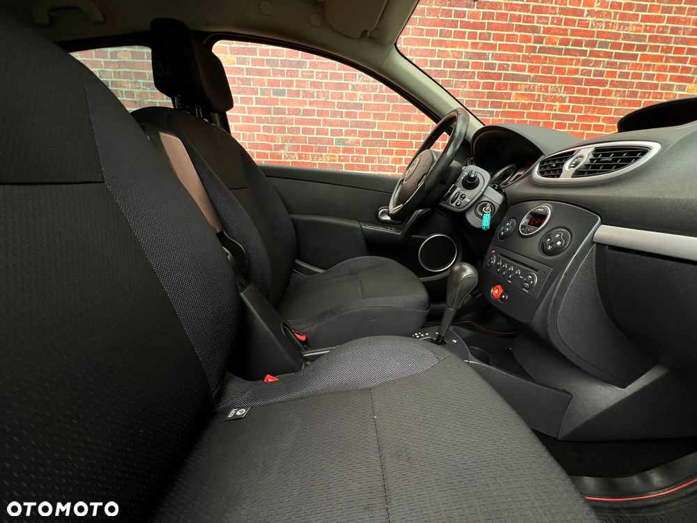 Renault Clio - 14
