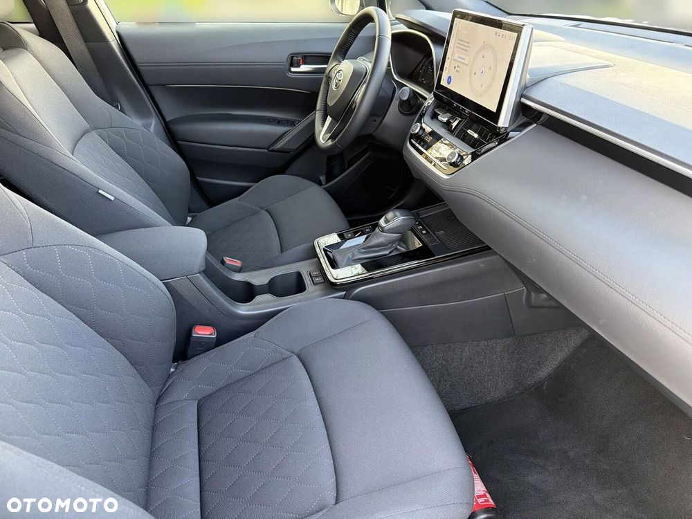 Toyota Corolla Cross - 10