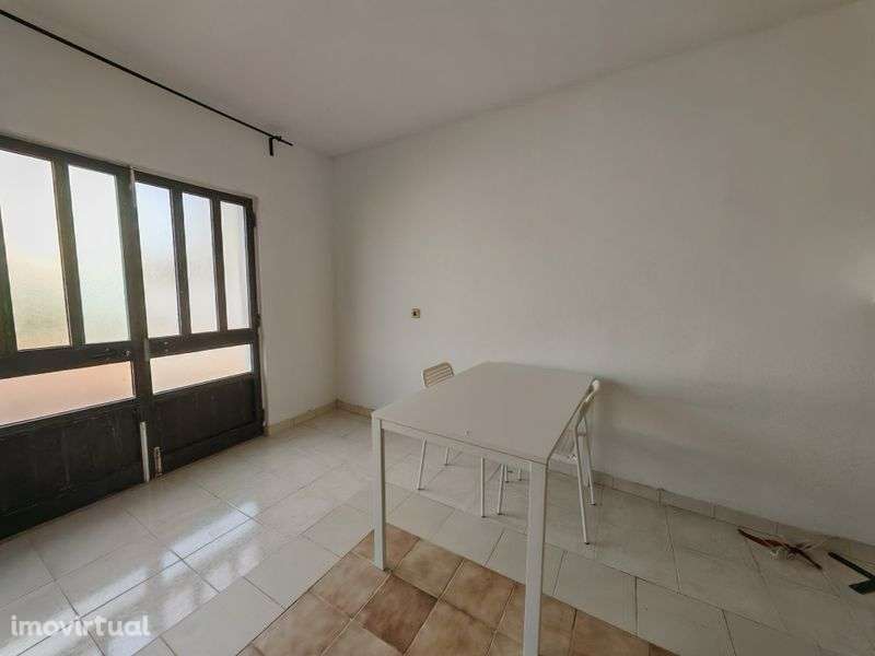 T2 com despesas incluídas São João do Estoril - Grande imagem: 2/8