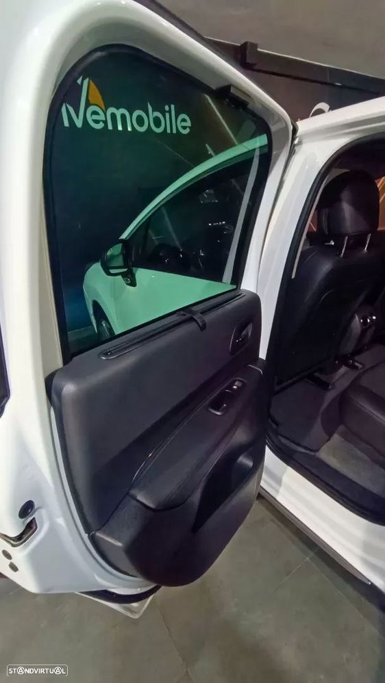 Peugeot 3008 1.2 PureTech Allure - 22