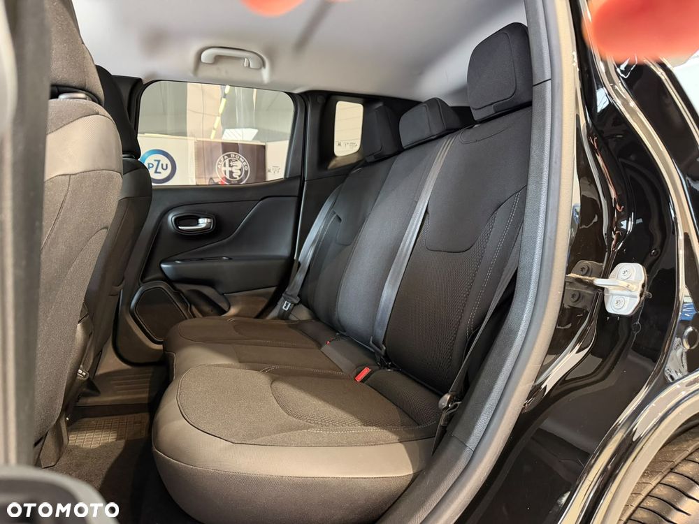 Jeep Renegade 1.5 T4 mHEV FWD S&S DCT - 17