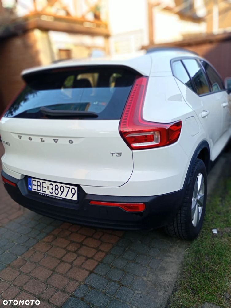 Volvo XC 40 T3 Momentum - 3