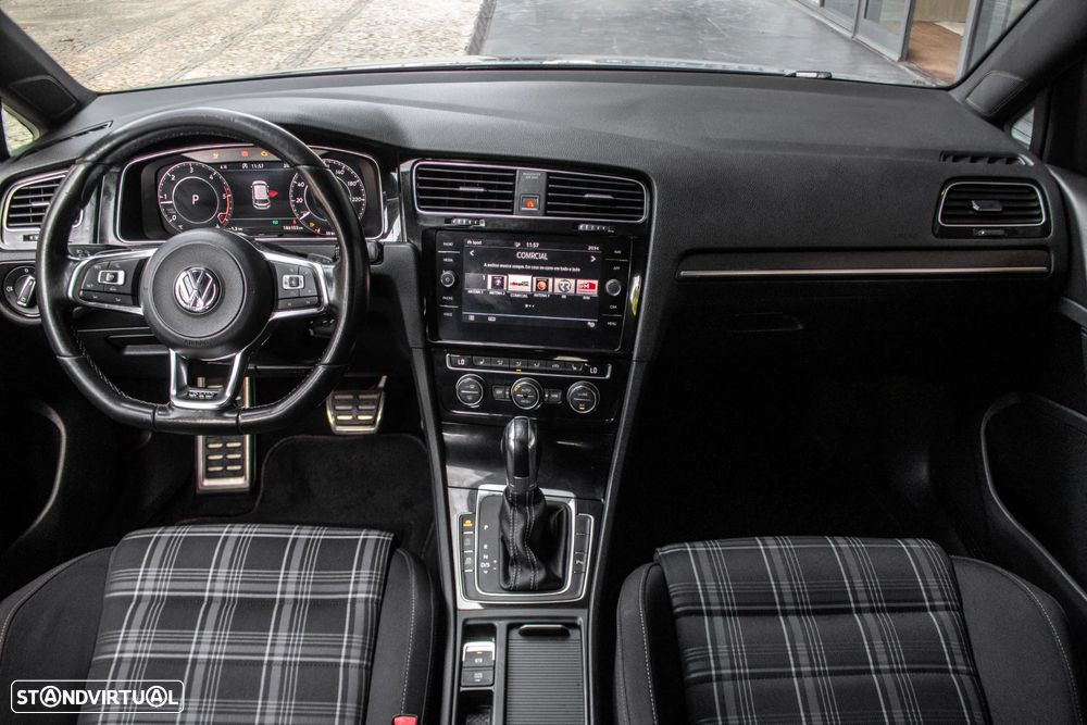 VW Golf GTD 2.0 TDI SCR DSG - 38