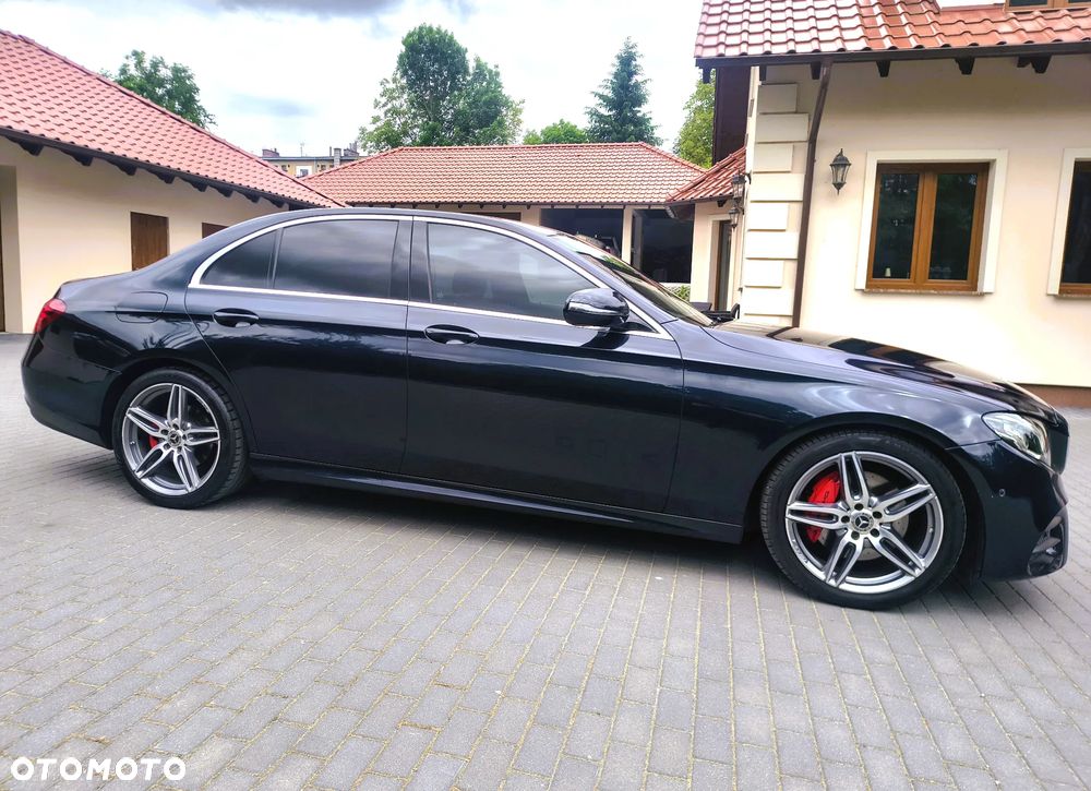 Mercedes-Benz Klasa E 220 d 9G-TRONIC - 4