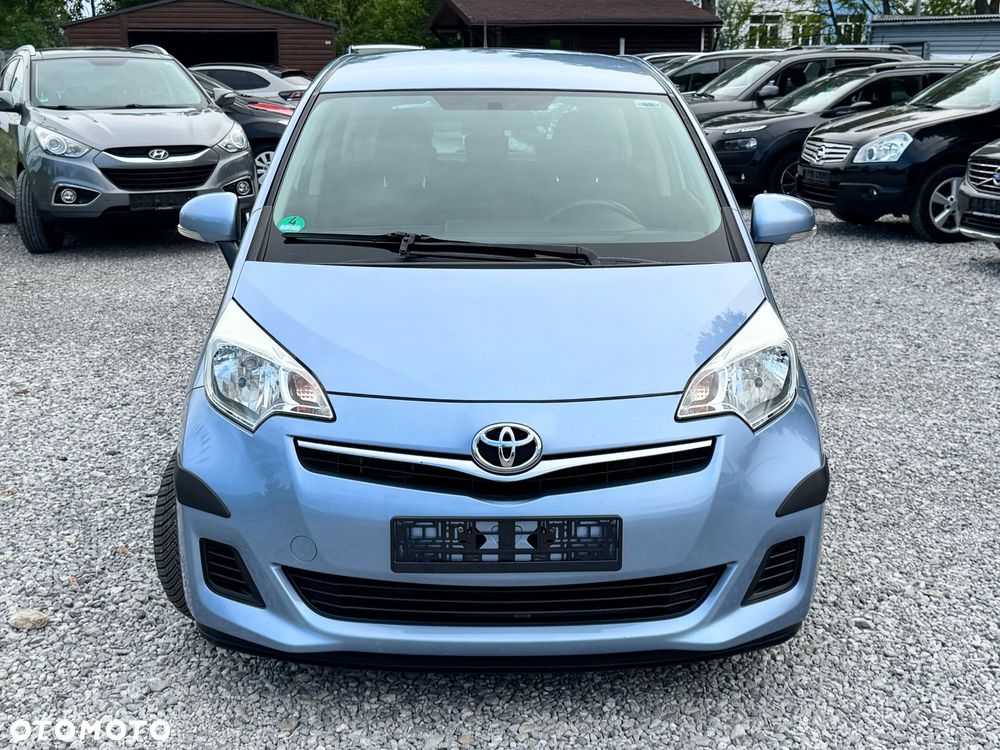 Toyota Verso S - 2