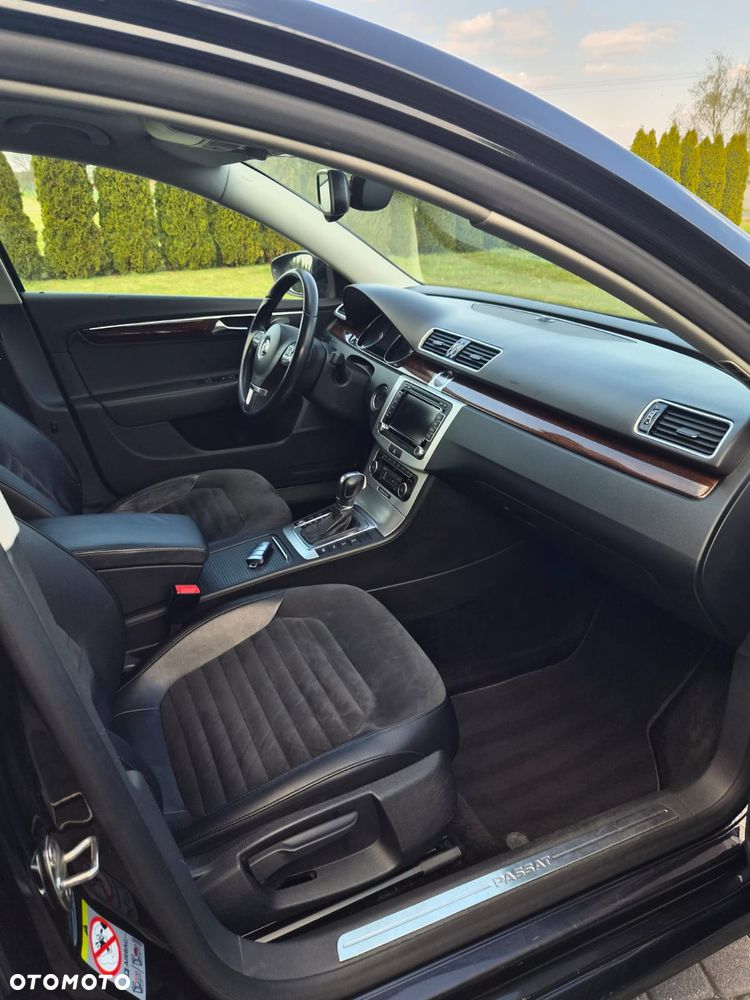 Volkswagen Passat 2.0 TDI DSG BlueMotion Technology Highline - 22