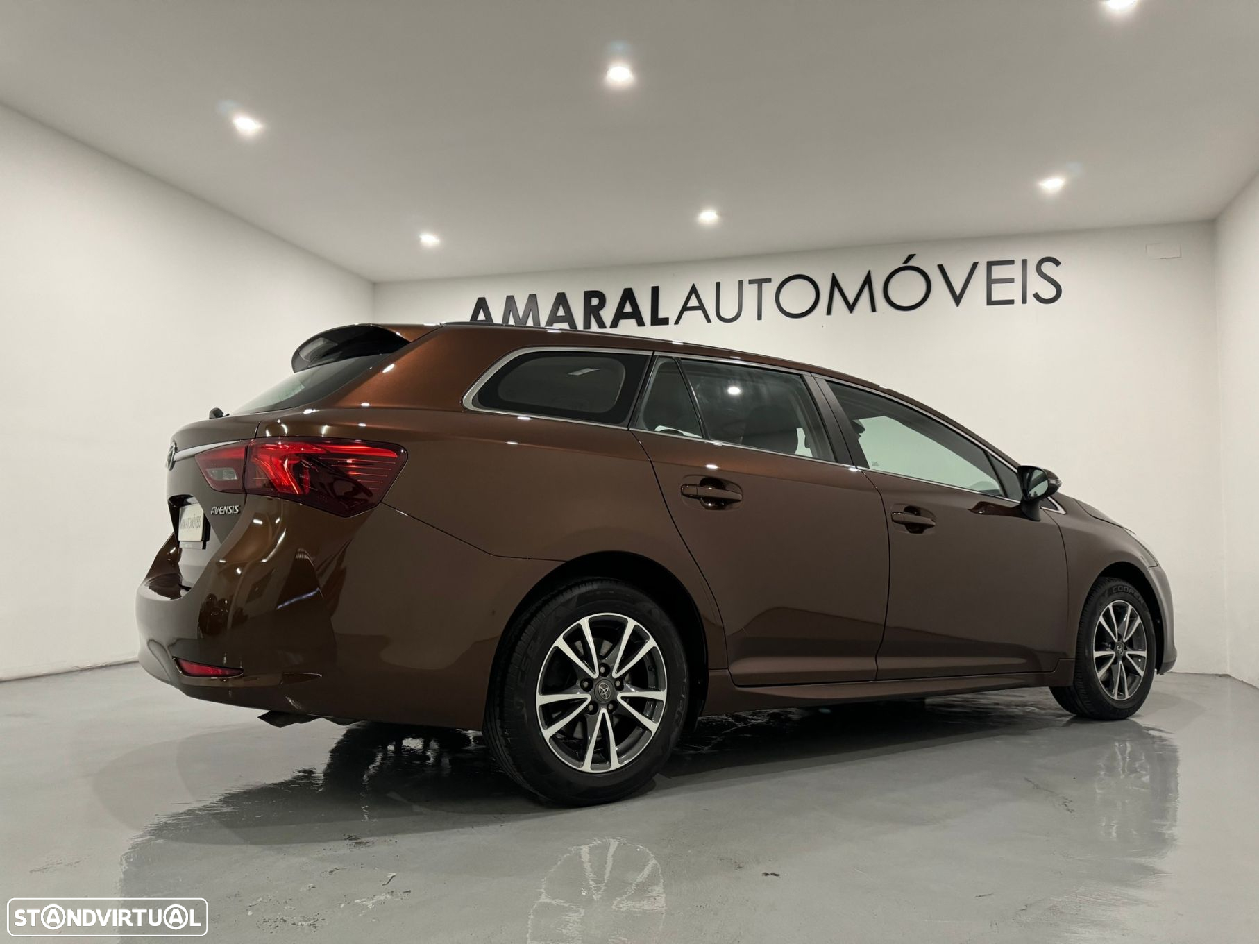 Toyota Avensis Touring Sports 1.6 D-4D Exclusive - 27