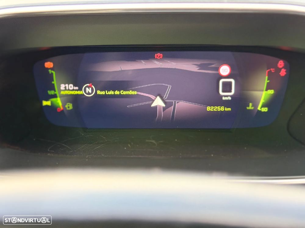 Peugeot 2008 PureTech 130 GT Pack - 10