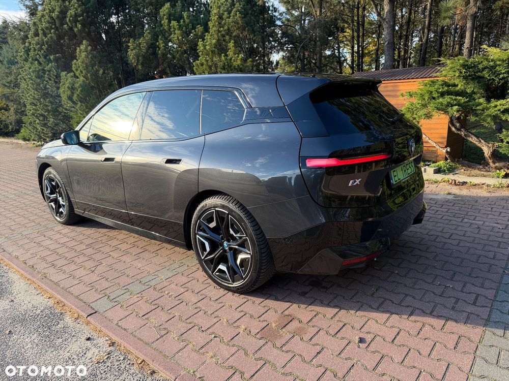 BMW Ix 2022 photo 3