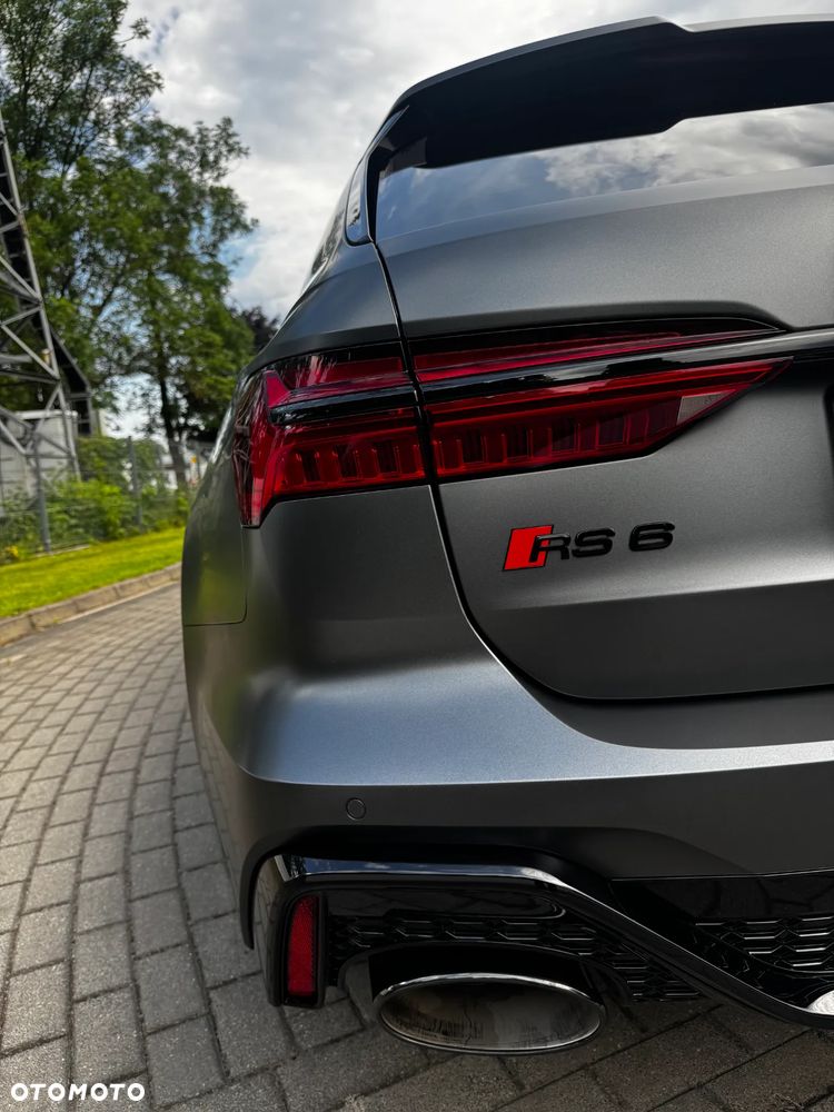 Audi RS6 Avant - 6