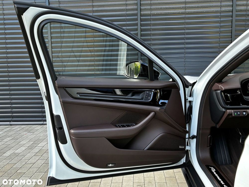 Porsche Panamera - 19