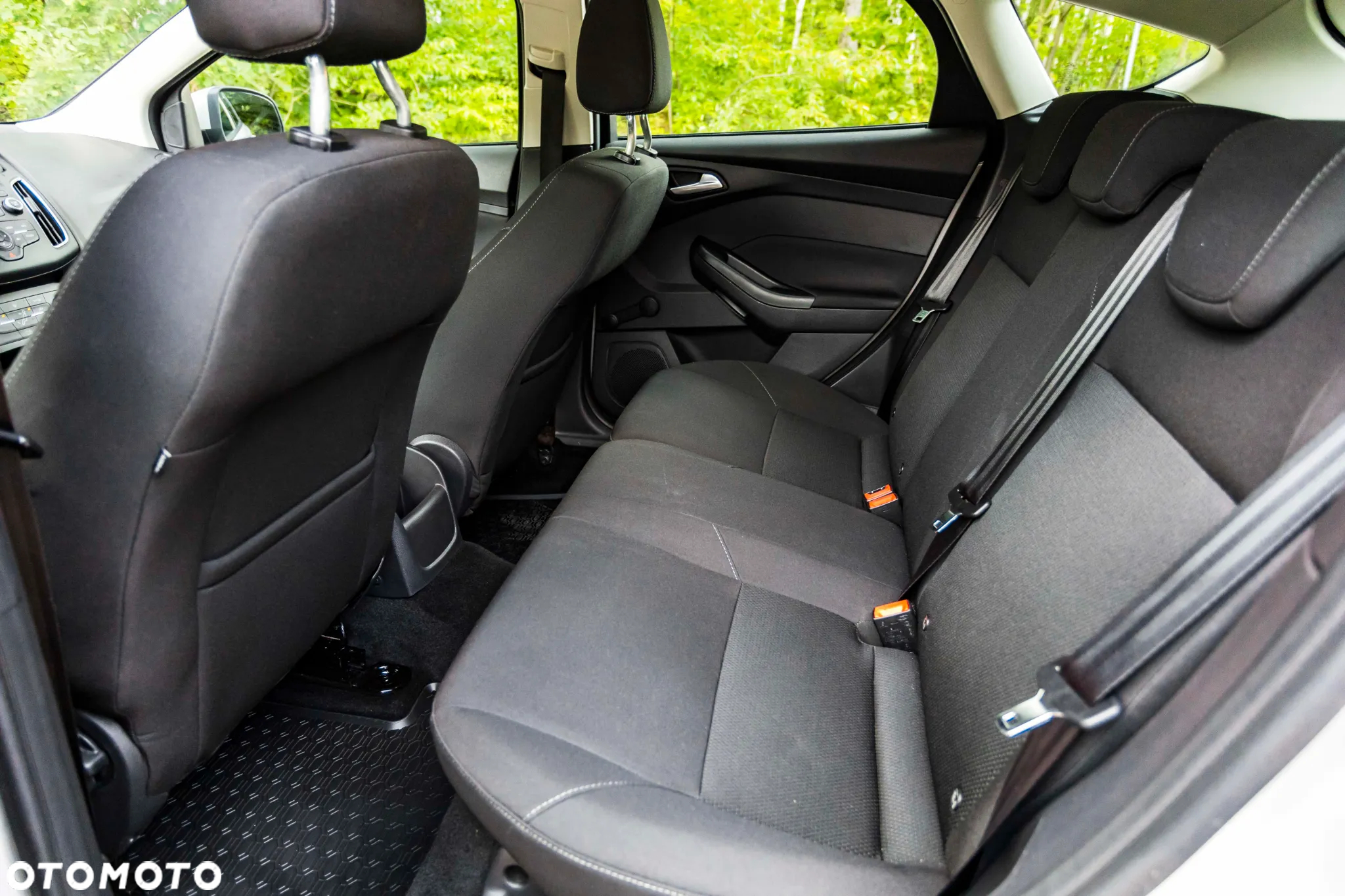 Ford Focus 1.6 Edition - 24