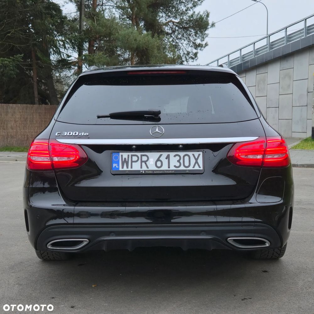 Mercedes-Benz Klasa C 300 de 9G-TRONIC Night Edition - 6