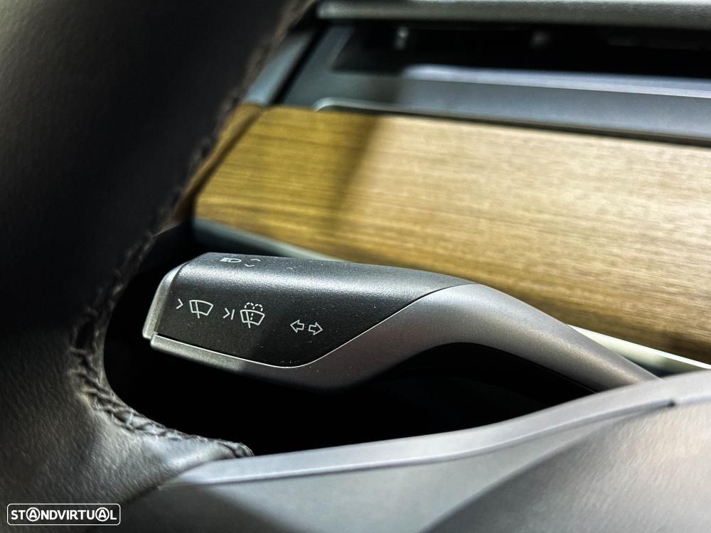 Tesla Model Y Long Range Dual Motor AWD - 43