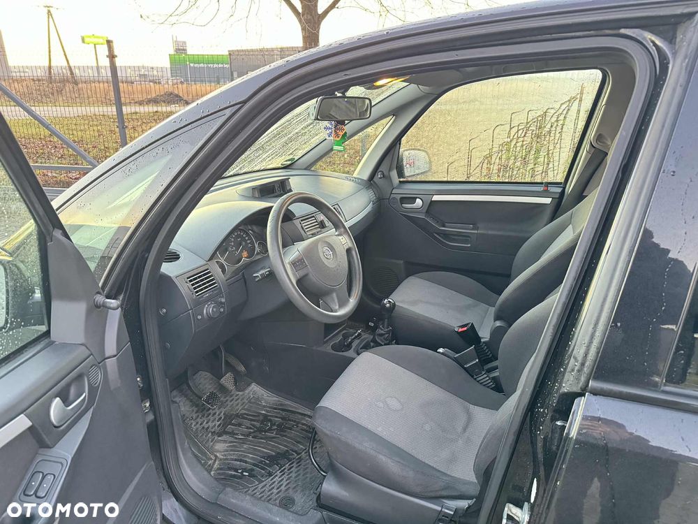 Opel Meriva 1.6 Essentia - 9