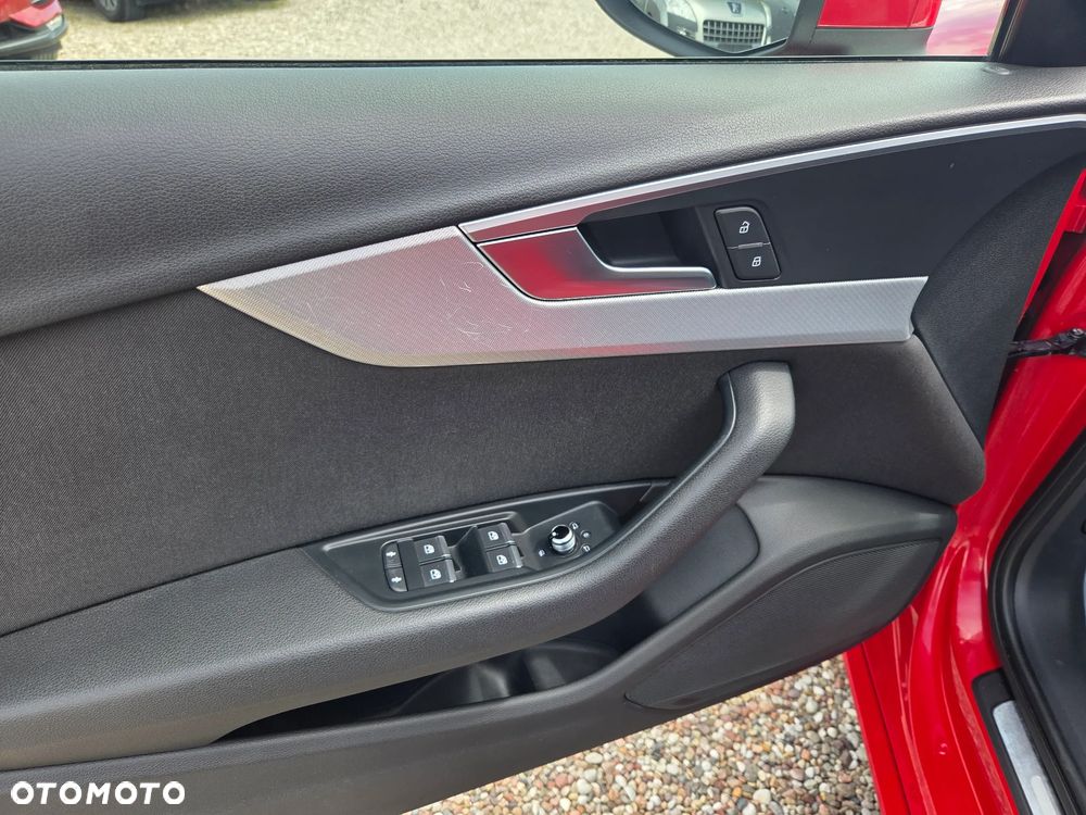 Audi A4 Avant 2.0 TDI Quattro Sport S tronic - 32