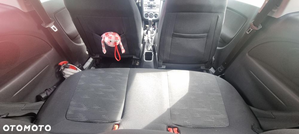 Opel Corsa - 10