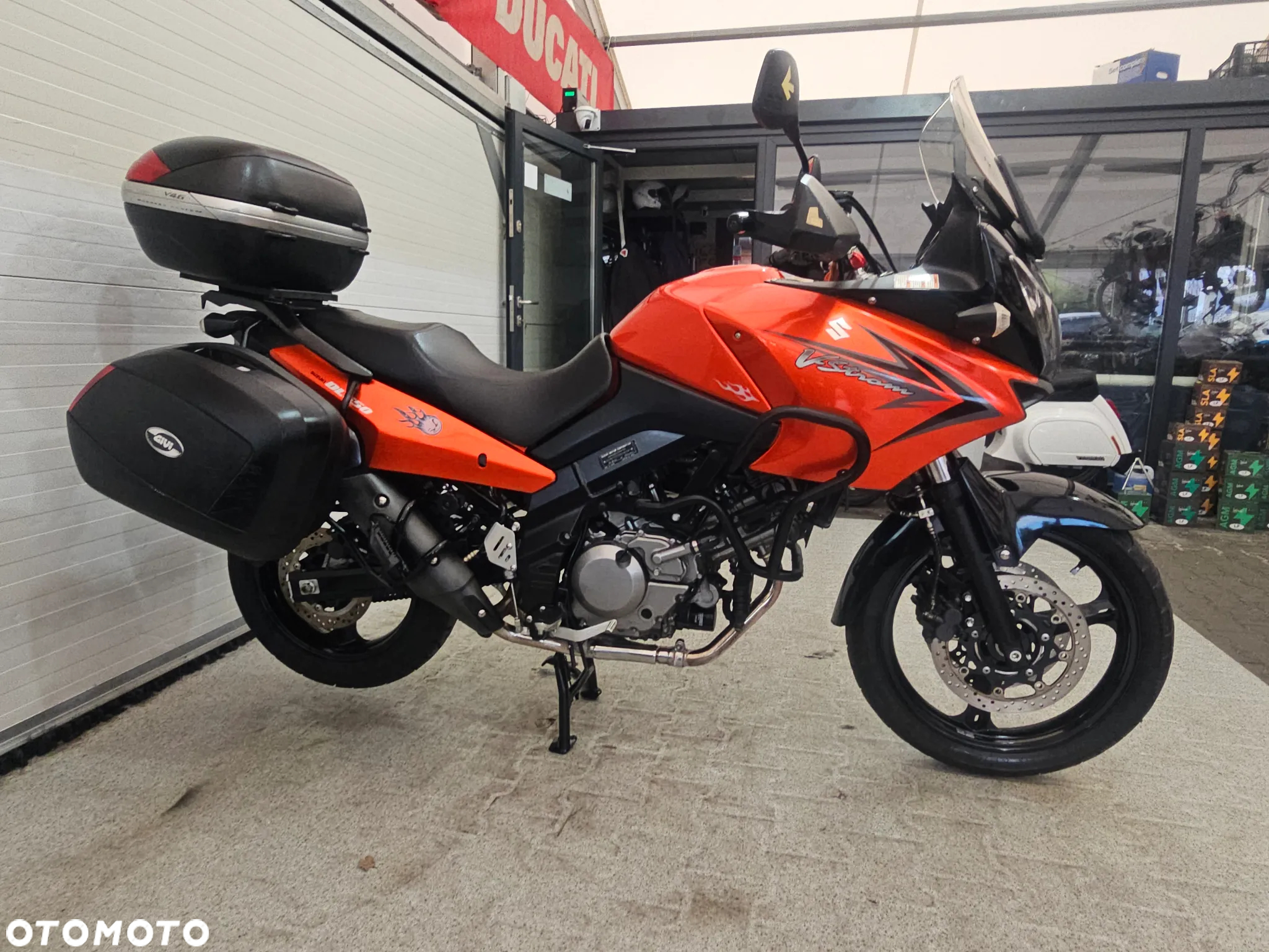 Suzuki DL - 19