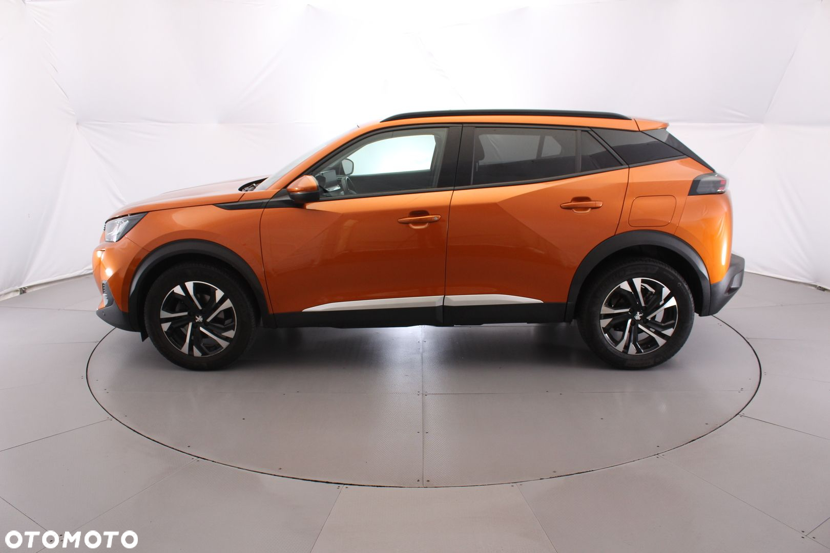 Peugeot 2008 1.2 PureTech Allure S&S EAT8 - 4