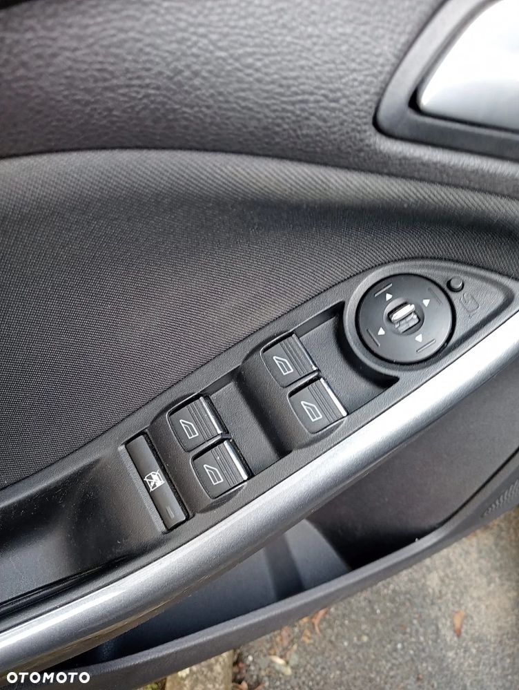 Ford Focus 1.6 TDCi ECOnetic 88g Start-Stopp-System Titanium - 18